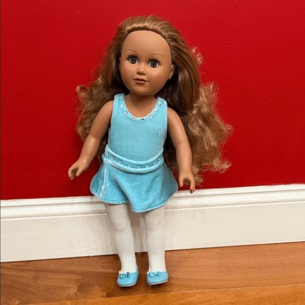 Cititoy Doll Blonde Wavy Hair Blue Eyes ‎ 18in in American girl outfit